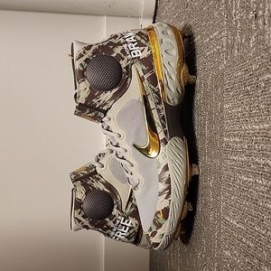 Sz 12.5 Nike Huarache Elite 3 Mid Baseball Cleats Camo USA Armed Forces Day